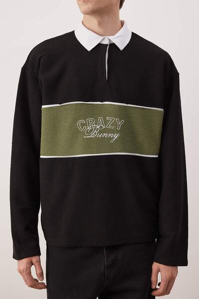 Trendyol Collection Black New Oversize/Wide Cut Embroidery Detailed Thick Polo Neck Sweatshirt Tmnaw26Sw00027