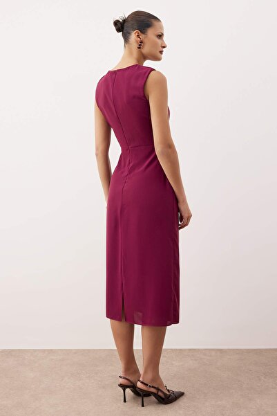 Trendyol Collection Dark Purple Straight Bodycon Midi Woven Dress with Accessory Detail Twoss25El00204