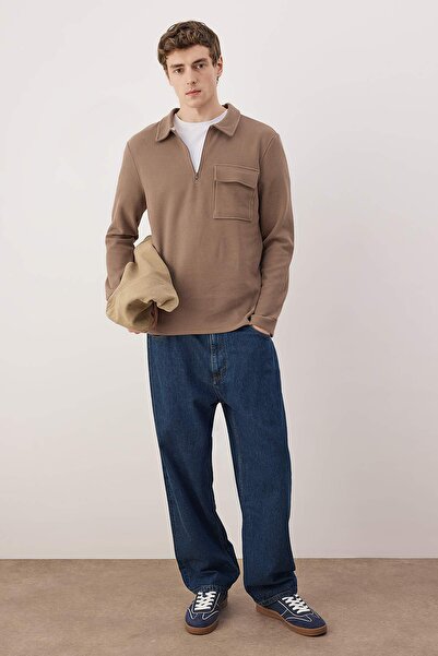 Trendyol Collection Brown Regular/Normal Cut Polo Neck Zippered Pocket Detailed Sweatshirt Tmnaw26Sw00059