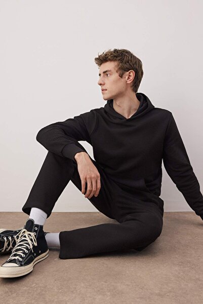 Trendyol Collection Black Regular/Normal Cut Hooded Textured Sweatshirt Tmnaw26Sw00068