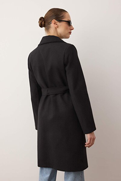 Trendyol Collection Dlouhý vlněný kabát s černým páskem TWOAW20KB0033