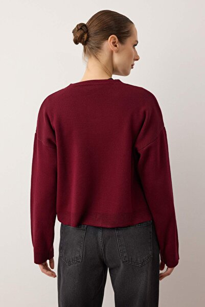 Trendyol Collection Burgundy Crew Neck Teddy Bear Embroidered Knitwear Cardigan Twoaw26Hi00287