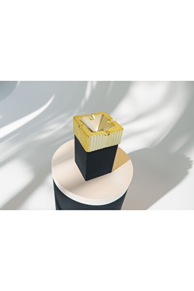 eurowix Plastik Küllük – Kolay Temizlenebilir, Hafif ve Pratik Sigara Küllüğü (Ev, Ofis, Balkon İçin)