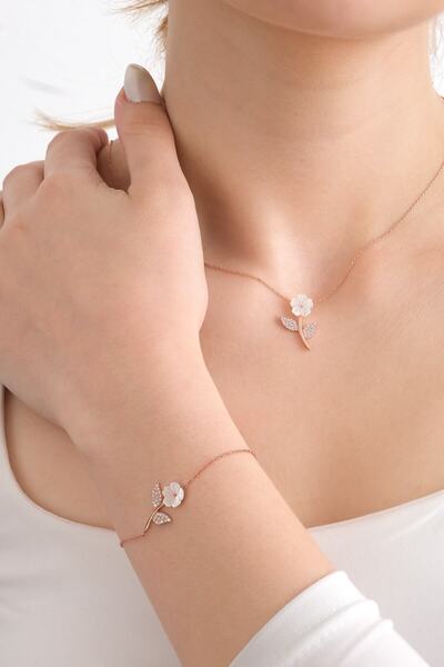 A-STİL TAKI Kadın 925 Ayar Gümüş Manolya Çiçeği Set-Hediye Kutulu