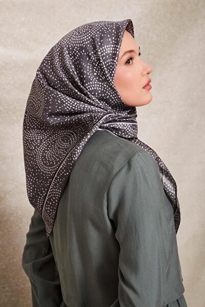 Levidor Gray Dotted Circles Bask. Twill Silk Scarf