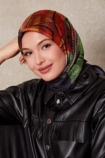 Levidor Μαύρο μεταξωτό μαντήλι με πολύπλοκο σχέδιο