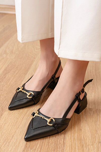 bakacstore Kadın Siyah Deri Saraçlı Tokalı Sivri Burun Topuklu Ayakkabı