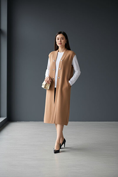 ENDAMIM Solid Color Long Knit Vest with Button Detail