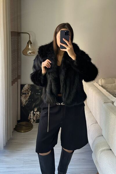 Hollyhocks Yumuşak Dokulu İçi Astarlı Premıum Kürk (cep de düğme bulunmuyor)