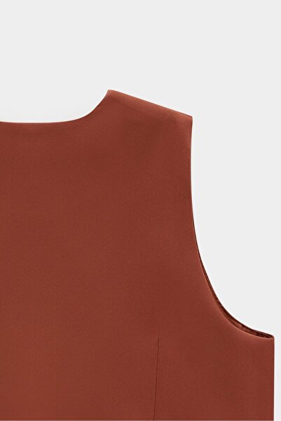 Saade Brown Pocket Detailed 3 Button Closure Lined Vest