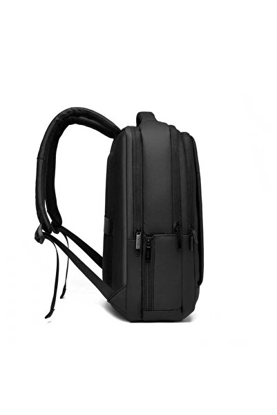 RIYA حقيبة ظهر مقاومة للماء للكمبيوتر المحمول مزودة بمنفذ USB - حقيبة سفر/مدرسة سوداء للرجال والنساء