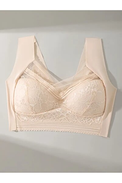 JOANNE Elegant lace push-up bra, size L