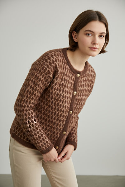 NEWCO Women's Gold Button Detail Yumoş Stylish Comfortable Fit Asymmetric Pattern Cardigan Jacket Sweater