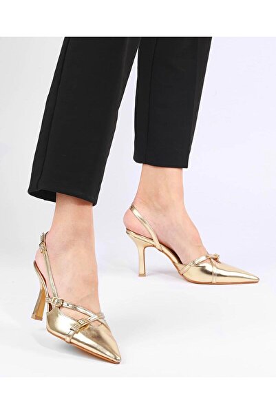 FSKOMBİN حذاء نسائي بكعب عالٍ مزين بحزام ذهبي