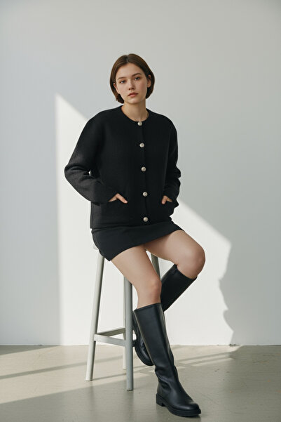 NEWCO Stylish Knitwear Cardigan Model with Comfortable Fit Pockets and Large Button Detail Suitable for Daily Use