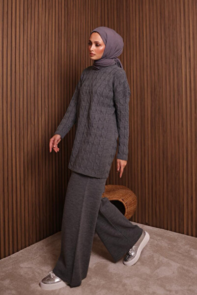 Balenbi Kadın Oversize Saç Örgü Desen Pantolonlu Tesettür Triko Takım 1135