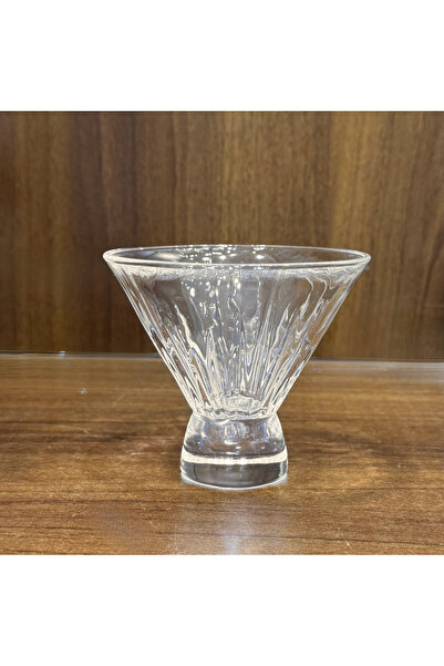 ALQANNAS 8-piece crystal glass yogurt dessert set with a fixed base