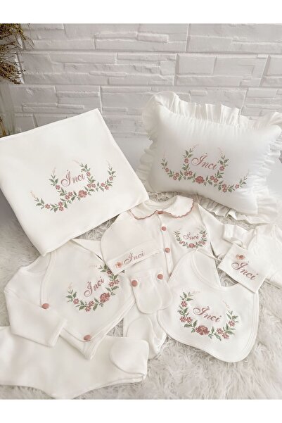 Kokoş Tokalar Embroidered Baby Girl Hospital Jacket Set