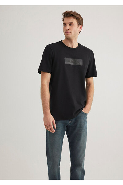 Mavi Μαύρο μπλουζάκι με μαύρη στάμπα κανονική εφαρμογή / κανονική εφαρμογή 0612528 -900