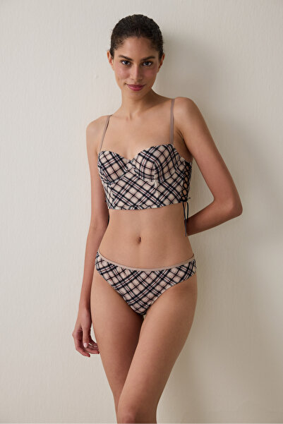 Penti Bant Detaylı Normal Bel Brazilian Külot