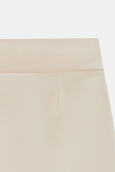 Saade Ecru Button Detailed Pleated Woven Skirt