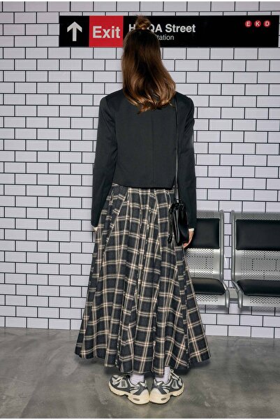 HEQA Чорний укорочений піджак