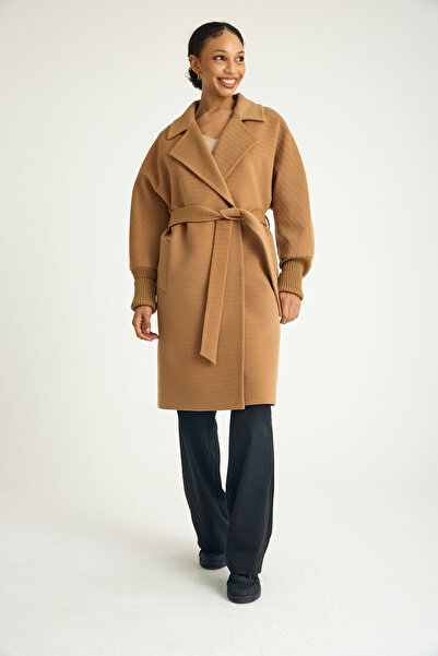 KENT Uzun Kaşe Sütlü Kahve Kaban Triko Manşetli Dokulu Kumaş Kuşaklı