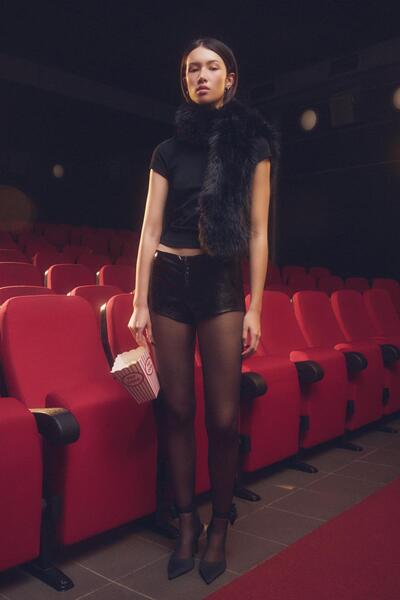 Bershka Metalik suni deri şort