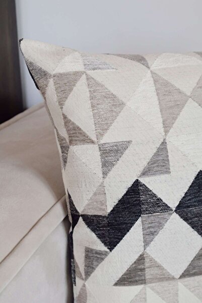 AYSA HOME DECOR Alvea Beige, Cream Pyramid Patterned Single Throw Pillow Cover