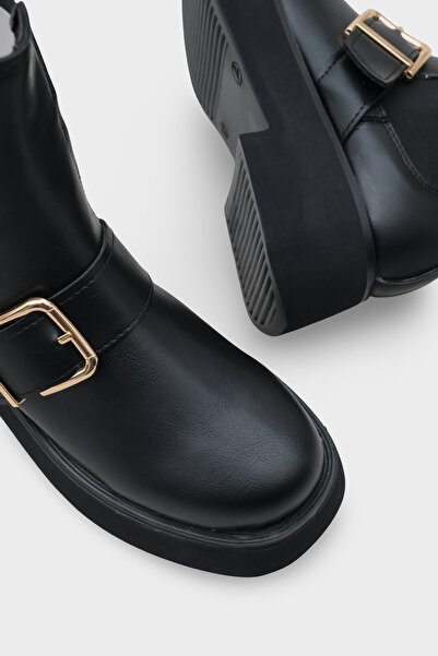 Capone Outfitters Gennie Yuvarlak Burunlu Yandan Trak Tabanlı Kadın Bot