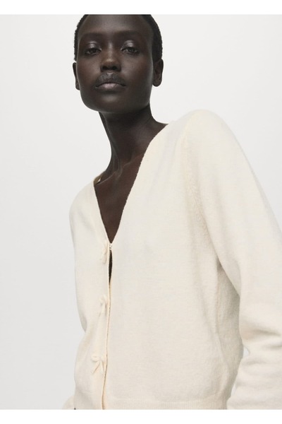 MANGO Woman V yaka yün karışımlı hırka