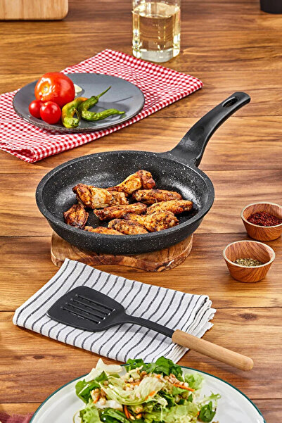 Home مقلاة بمقبض متوسط الحجم 24 سم - مقلاة مطبخ من الجرانيت المصبوب غير قابلة...