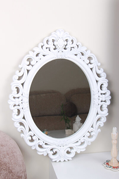 Generic Elegant mirror with a luxurious frame that adds a touch of elegance to the place 72 x 57 cm