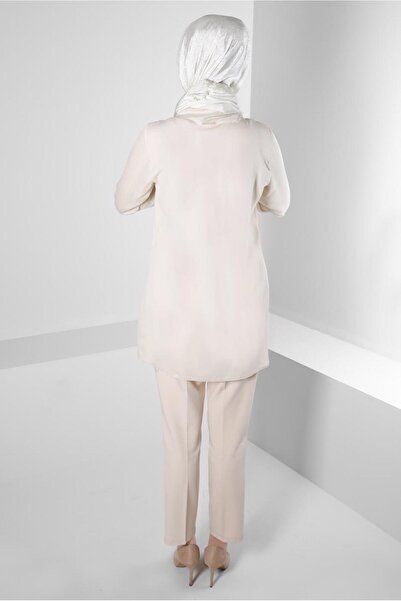 Alvina YAKASI İŞLEMELİ PİLİSE DETAYLI TUNİK 43509