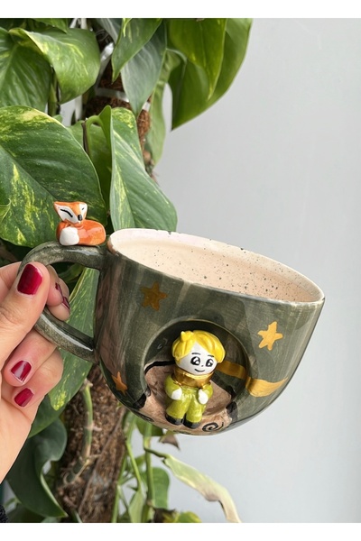 visera Handmade Khaki Green Prince Figurine Mug