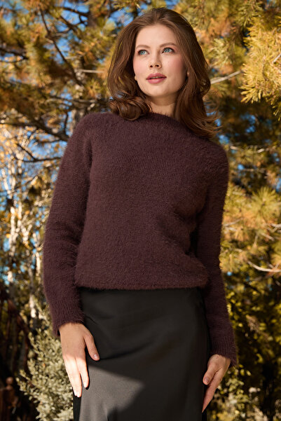 Fulla Moda Dik Yaka Sakallı Kazak