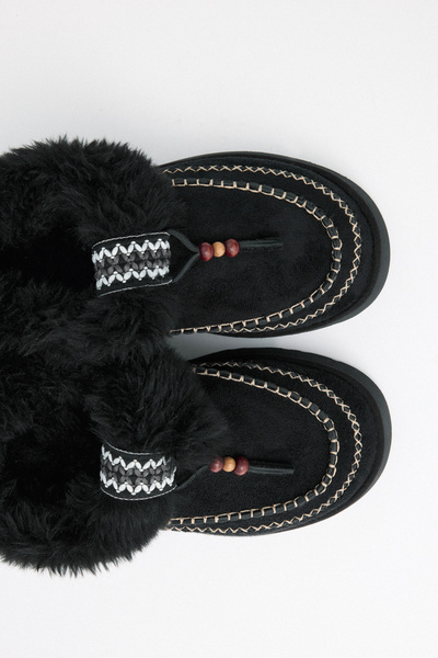 LUTVELIZADE Bot 2523 - İçi Kürklü Boncuk İşlemeli Siyah Süet Kadın Bot