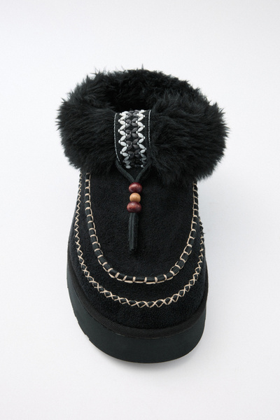 LUTVELIZADE Bot 2523 - İçi Kürklü Boncuk İşlemeli Siyah Süet Kadın Bot