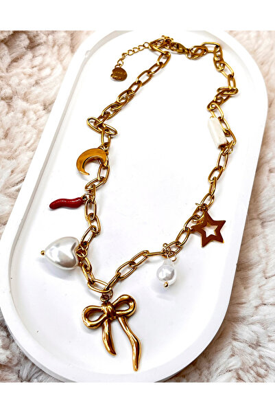 Lume Store قلادة نسائية من الفولاذ 316L موديل زارا مع تفاصيل شريط ذهبي