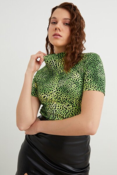 Ladima Women's Green Leopard Patterned Short Sleeve Body