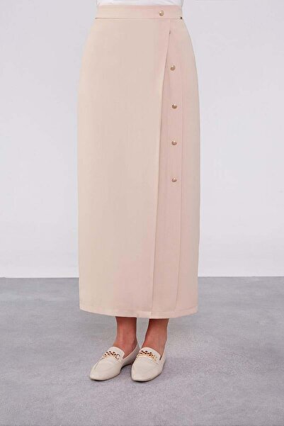 Levidor Stone Button Detailed Skirt