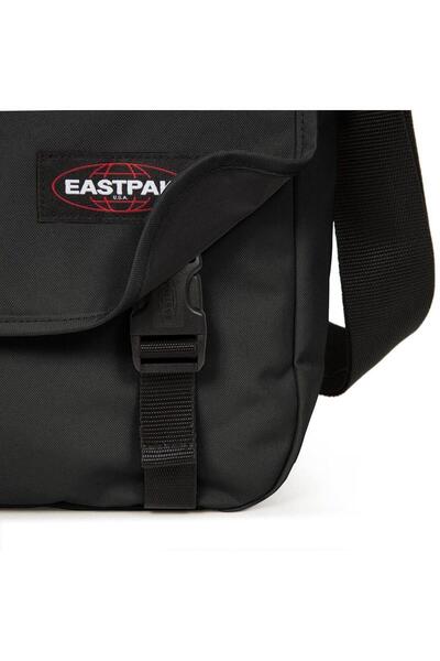 Eastpak Delegate+ Shoulder Strap Messenger Bag Black EK00026E0081