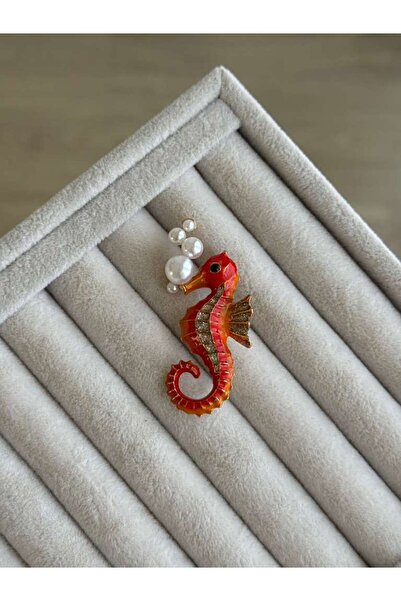 İREM YILDIZ Şık Hayvan Figürlü İncili Broş