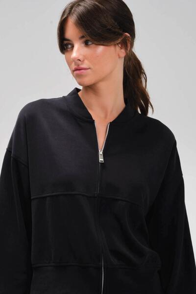 Zeyland Women's Long Sleeve Zippered Straight Leg Black Tracksuit Set C8T3N1