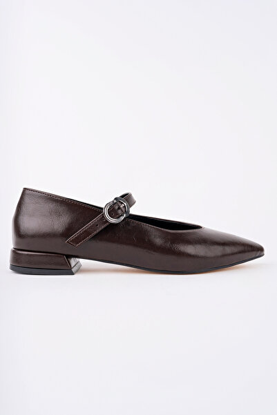 Madam Tarz Cng-A2 Belted Pointed Toe Ballerinas