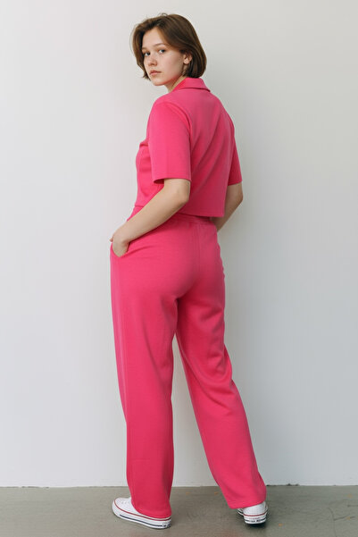 NEWCO Women's Zippered Crop Top & Elastic Waistband Comfortable Cut Two-Piece Set