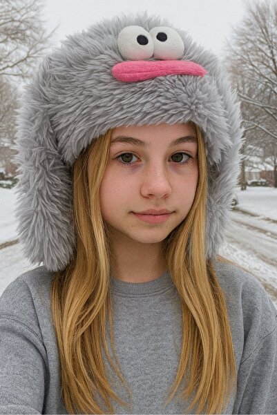 TAKIŞTIR Gray Color Monster Figured Plush Hat