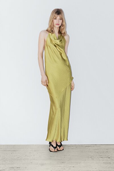 Massimo Dutti Fiyonk detaylı dökümlü saten top - STUDIO