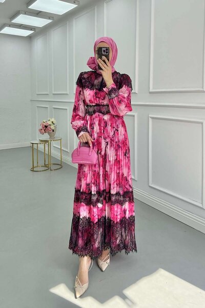 Pardesü Dünyası Dantel Detaylı Piliseli Tül Astarlı Elbise Pembe