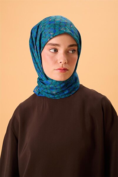 Silk Home 04 Pyramid Pattern Soft Scarf